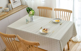家用餐桌布下垂多少合适？